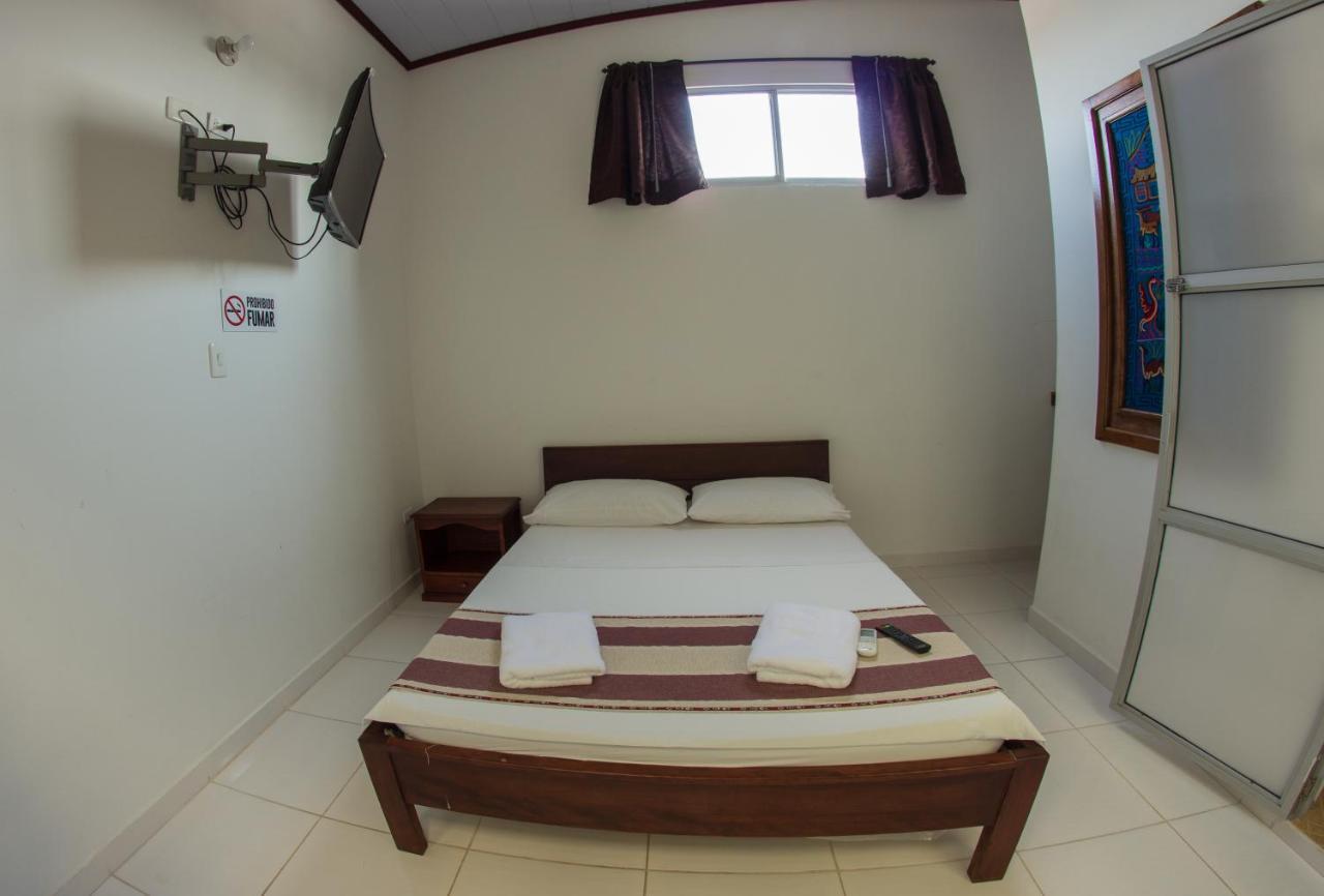 Casa Hotel Maune Leticia Exterior photo